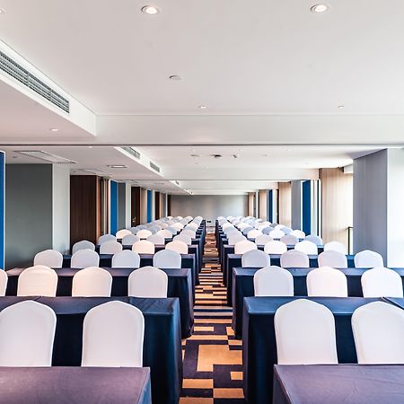 Holiday Inn Express Shanghai Baoyang By Ihg Exterior photo